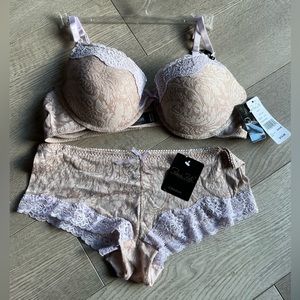 René Rofé - Lace Push-up Bra & Matching Panties Set